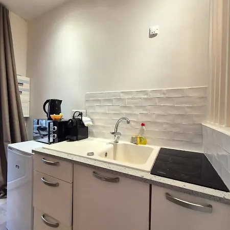 Sanaa - Rdc Agreable En Hyper-centre Appartement *